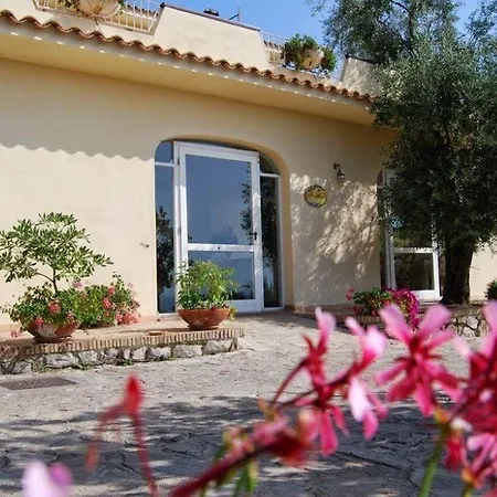 Hotel Belvedere 3*