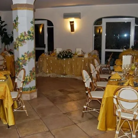 Hotel Belvedere 3*